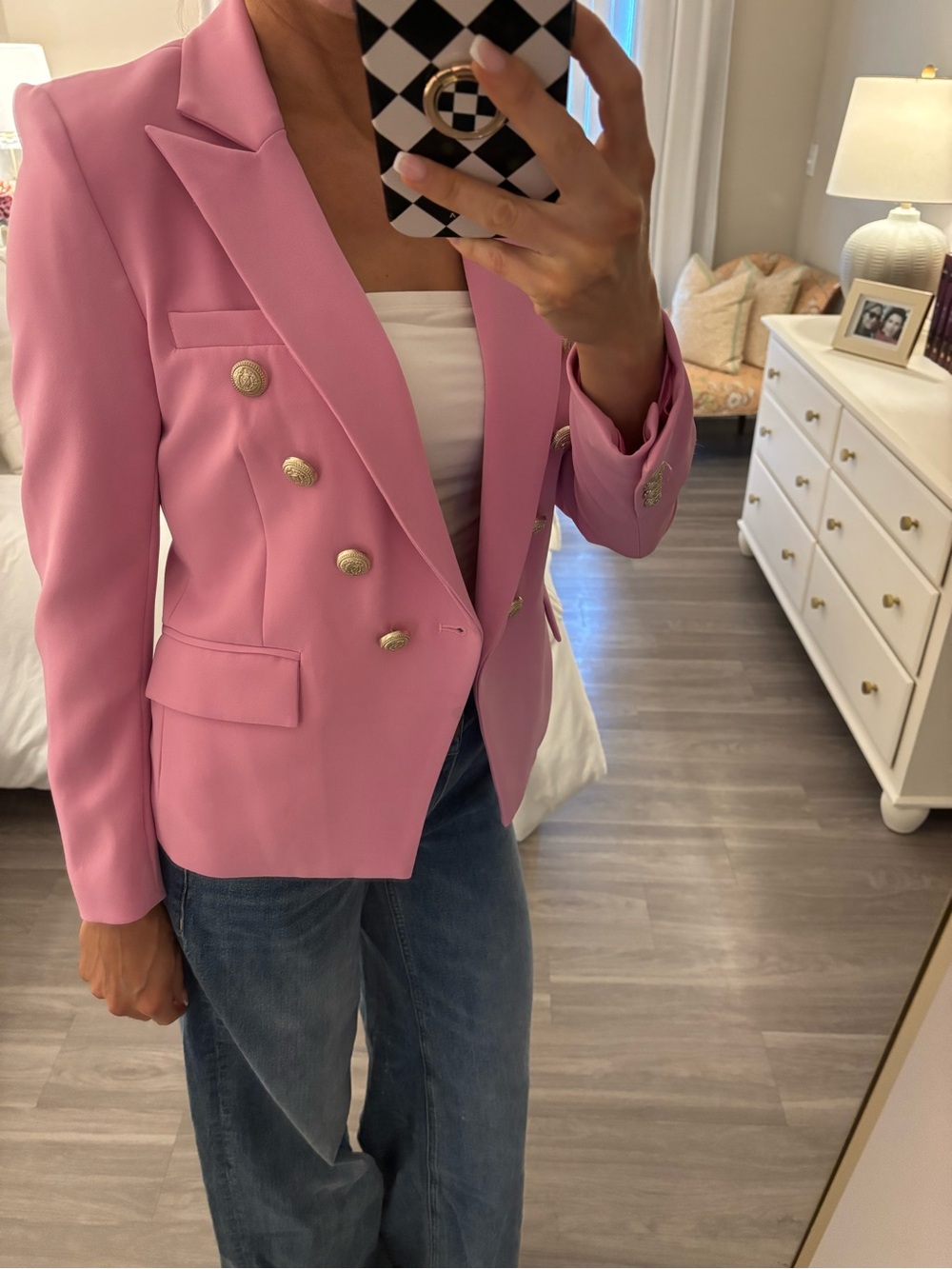 Generation Love Delilah Crepe Blazer in Candy Pink 🎀 - Picture 2 of 5